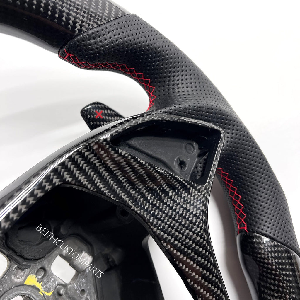2014-2017 – Chevrolet C7 Corvette – Carbon – Red Stitching, Red Stripe