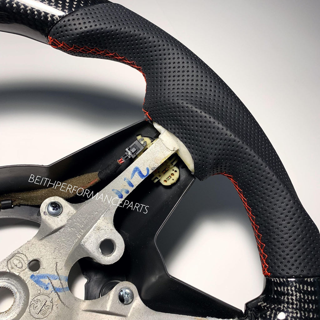 2006-2007 Jeep Grand Cherokee SRT8 – Carbon – Red Stitching