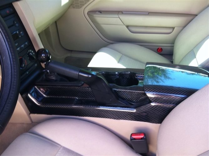 2005-2009 Mustang Carbon Fiber LG95 Center Console