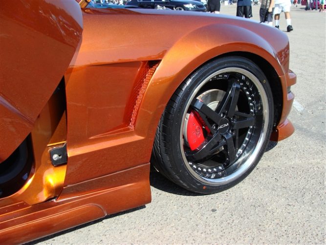 2005-2009 Mustang Fiberglass NX1 Vented Fenders