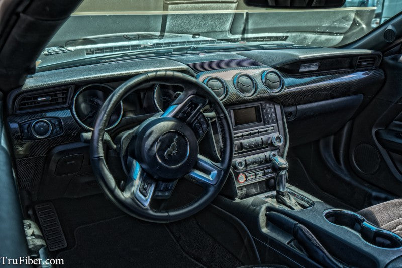 2015-2020 S550 Mustang Carbon Fiber LG268 Dash Kit