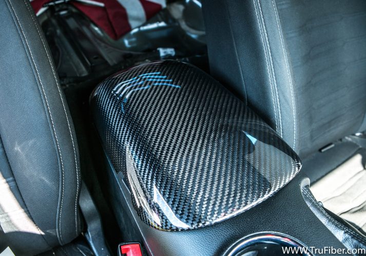 S550 and S650 Mustang Carbon Fiber LG381 Armrest Cover