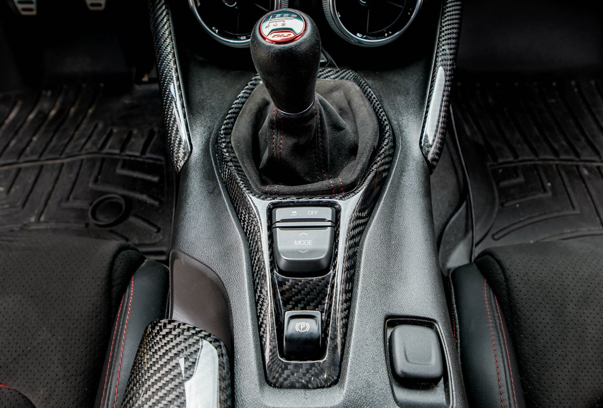 2016-2019 Camaro Carbon Fiber LG422 Shifter Bezel - EXCLUSIVE