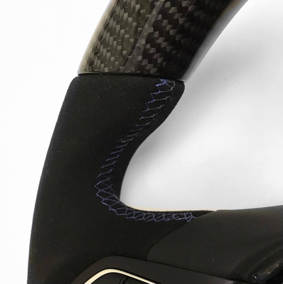 2015+ Ford Focus Carbon – Blue Stitching, Blue Stripe