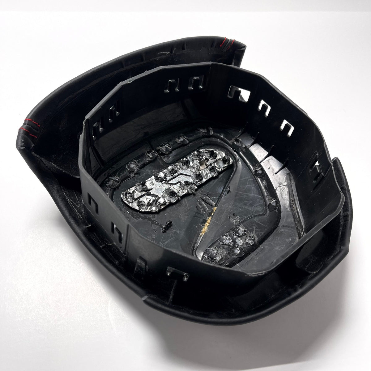2015+ Dodge Hellcat / 2014+ Jeep SRT – Carbon – White Stitching