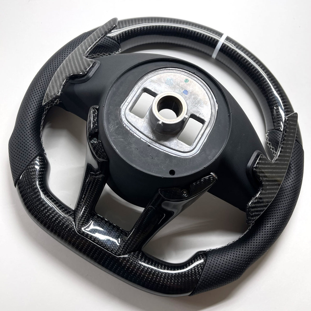 2015-2018 Mercedes – Carbon – White Stitching
