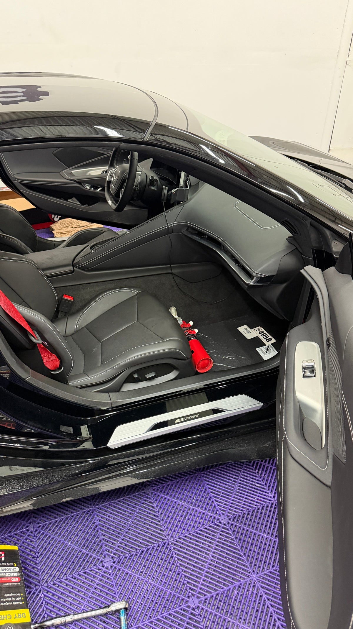 C8 Corvette Passenger-Side Fire Extinguisher Mount