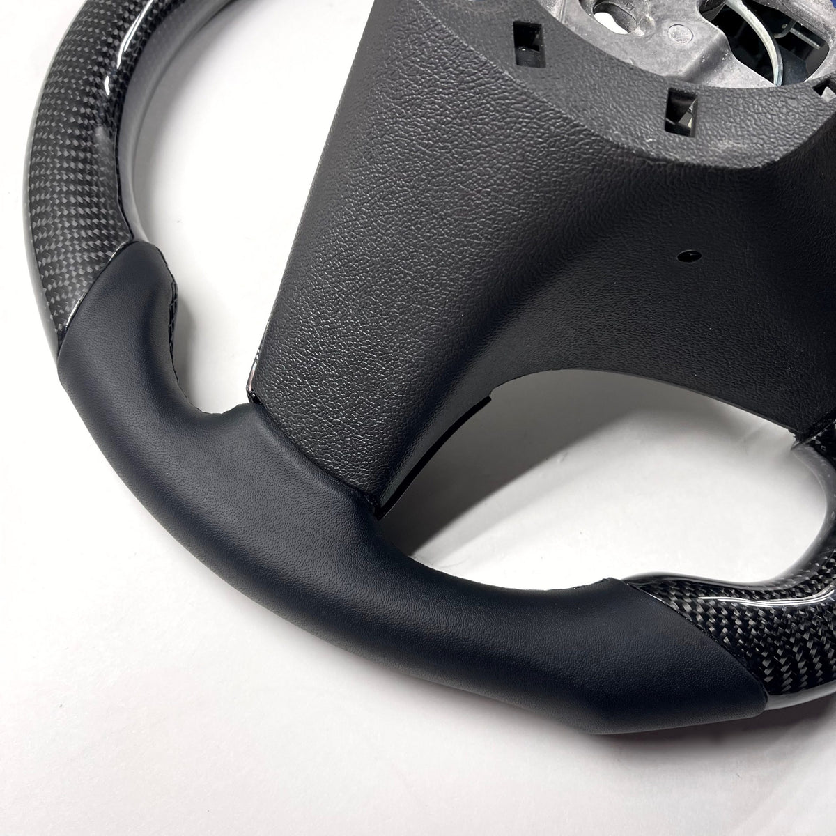 2006-2011 Chevrolet Corvette – Carbon – Black Stitching
