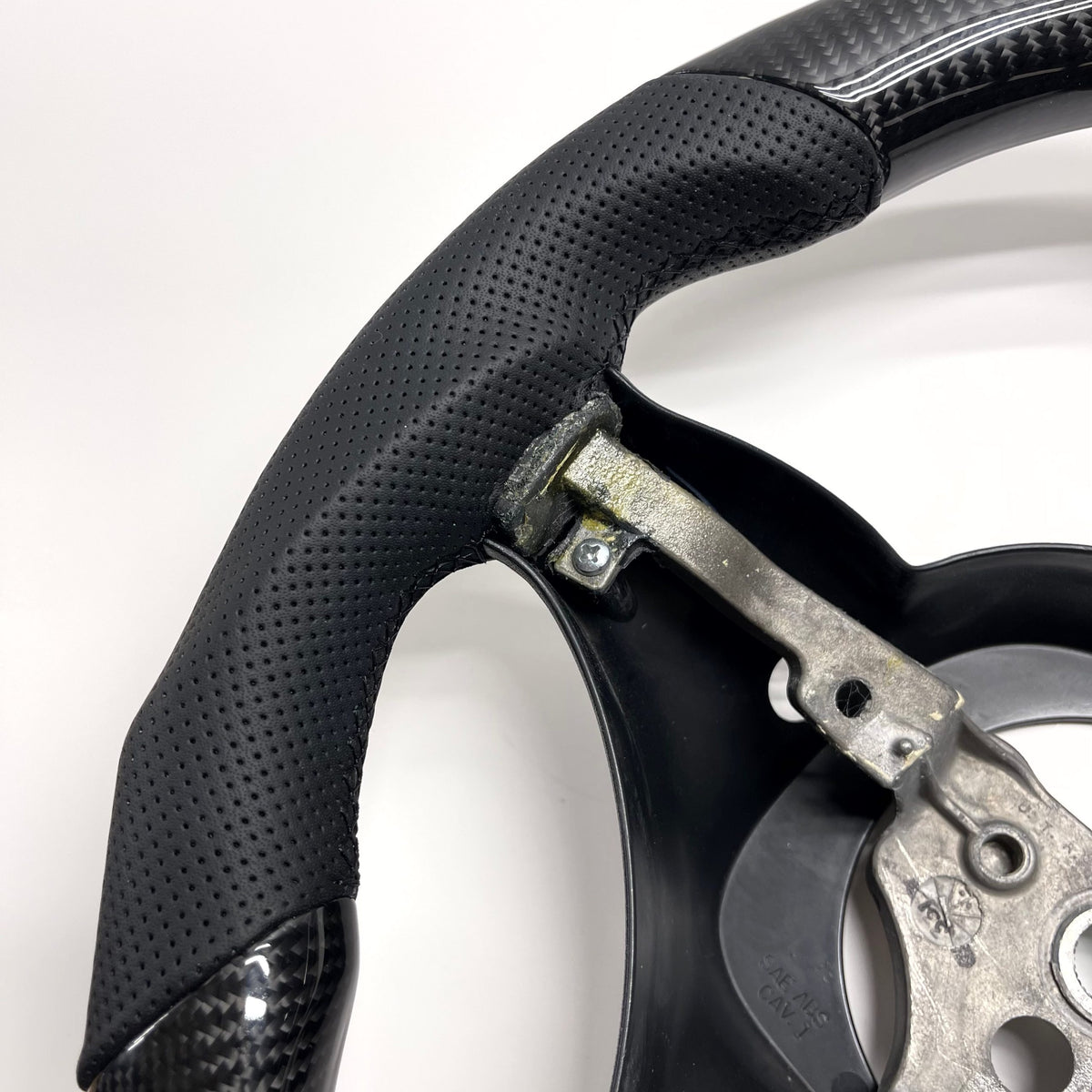 1996-2002 Dodge Viper – Carbon – Black Stitching