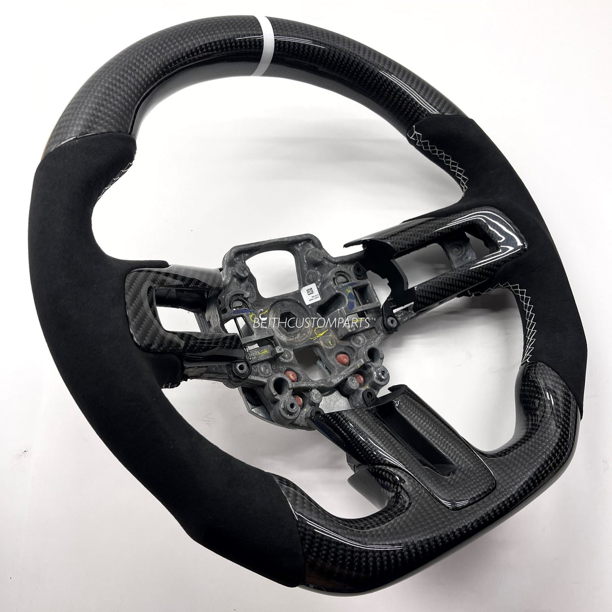 2020+ Mustang GT500 – Carbon – White Stitching