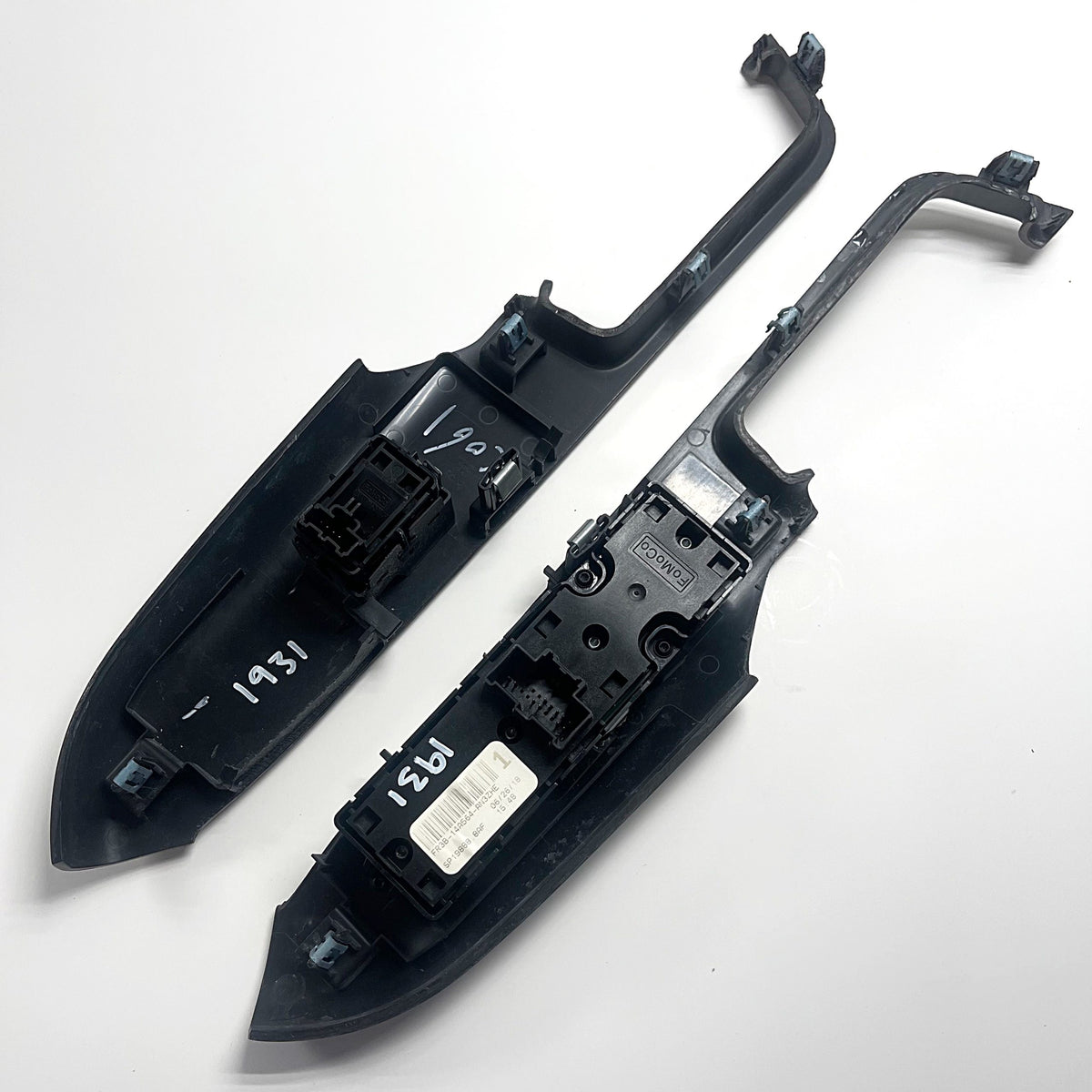 2015+ Ford Mustang – Matte Carbon Window Switch Trims