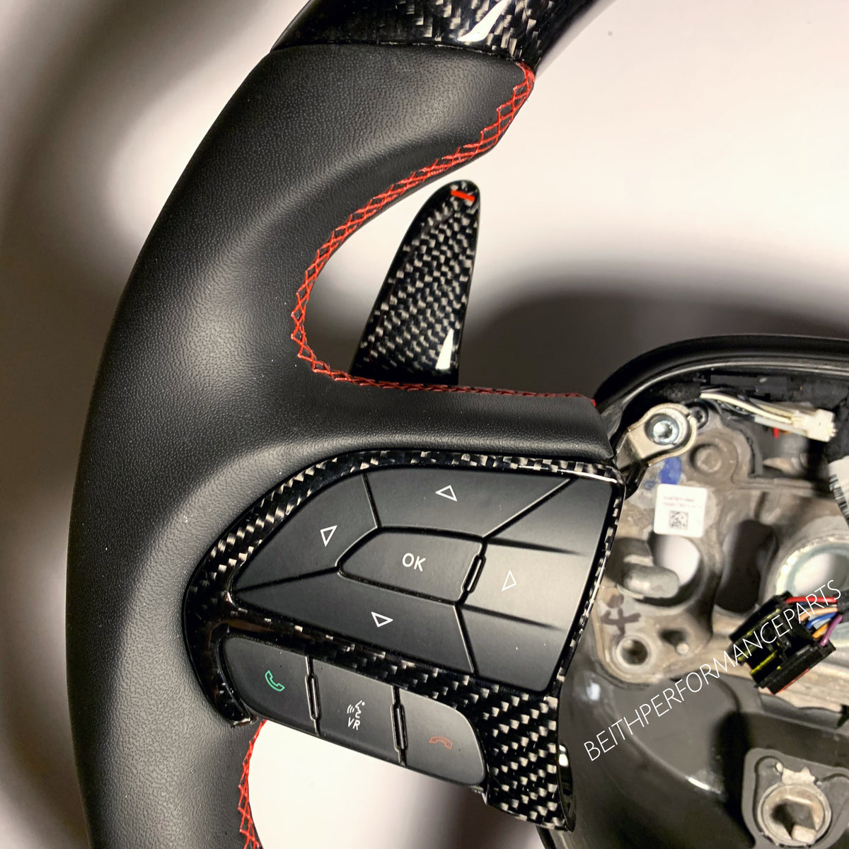 2015+ Dodge Charger/Challenger – Carbon – Red Stitching, Red Stripe