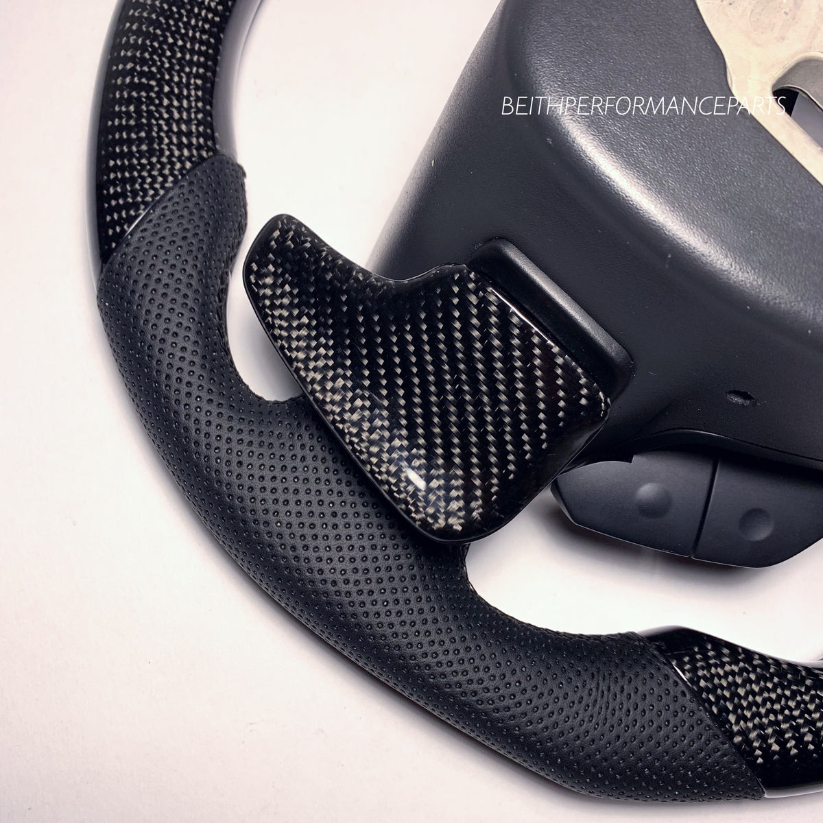 2014+ Corvette Z06 – Carbon – Red Stitching, Red Stripe