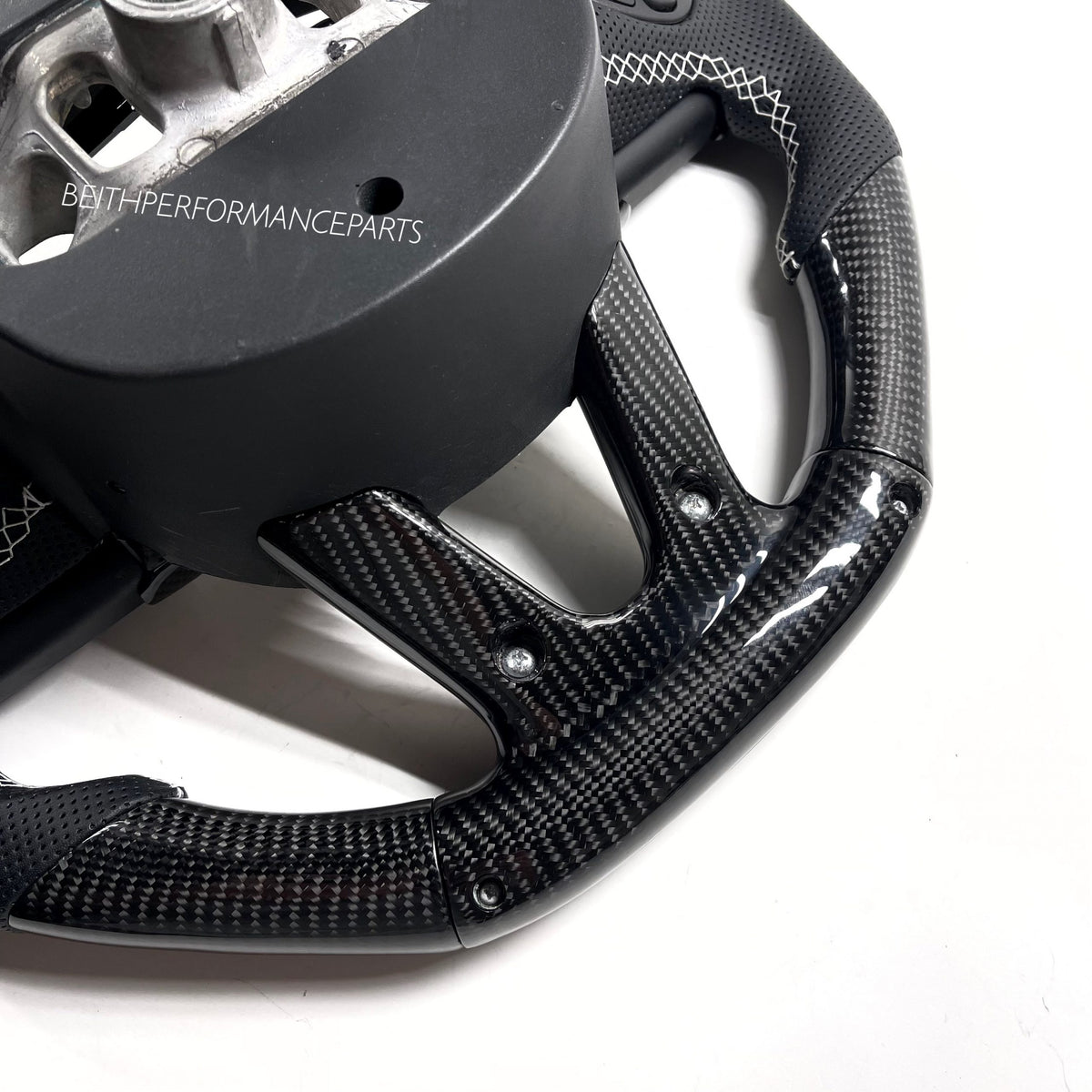2015+ Dodge Hellcat / 2014+ Jeep SRT – Carbon – White Stitching