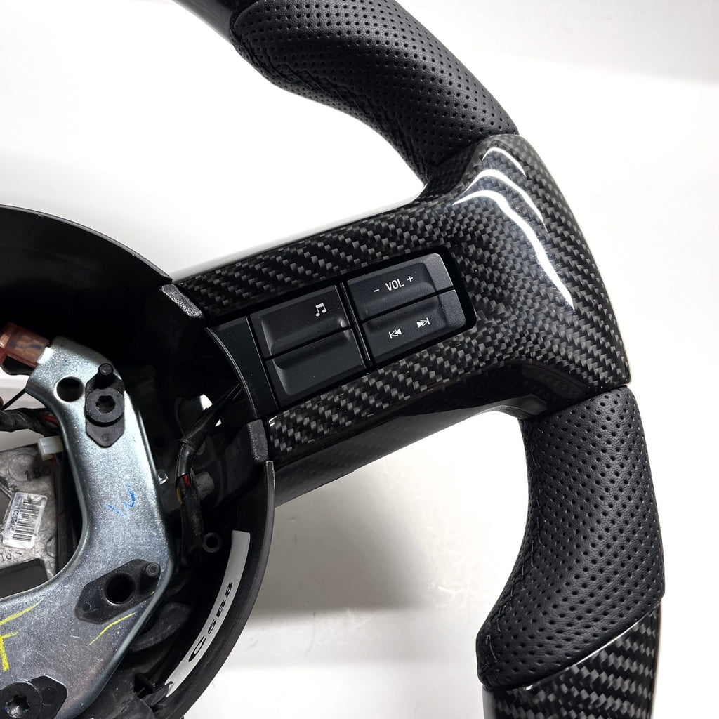 2011-2014 Ford Mustang – Carbon – Black Stitching