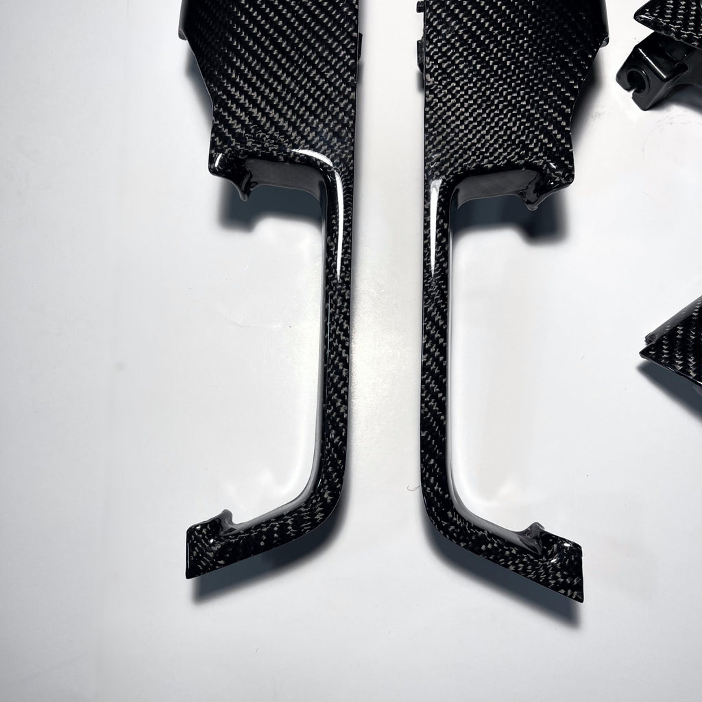 2015+ Ford Mustang – Carbon – Door Interior Trim Set