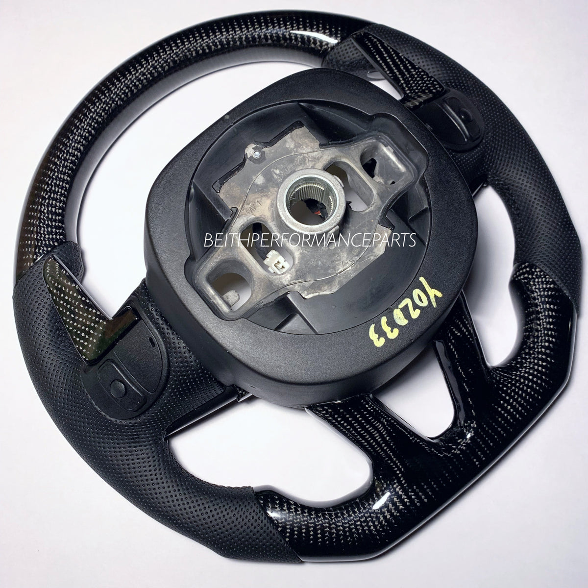 2015+ Dodge Charger/Challenger – Carbon – Black Stitching