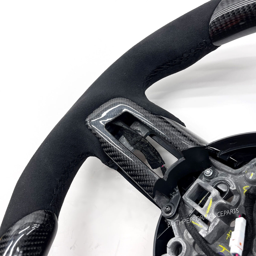 2018+ Ford Mustang – Carbon – Heated