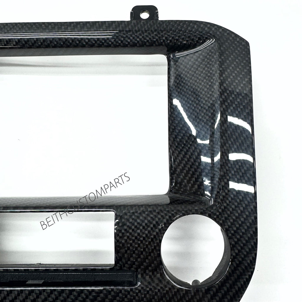 2020+ Mustang GT500 – Carbon Radio Navigation Bezel