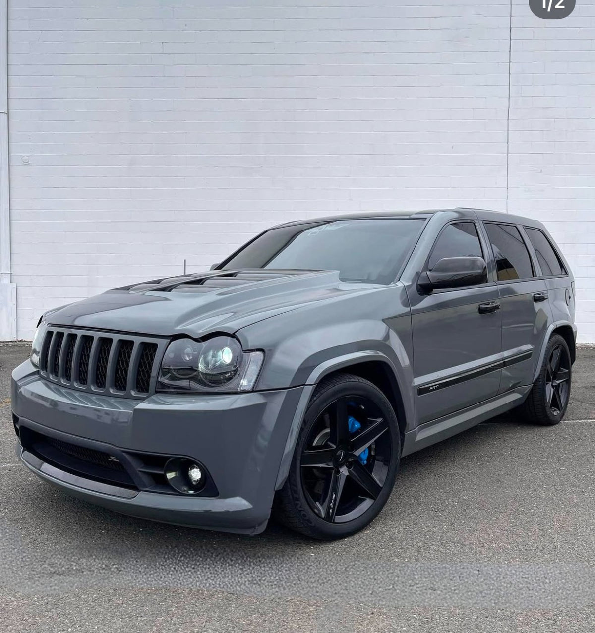 05-10 jeep grand Cherokee venom style hood