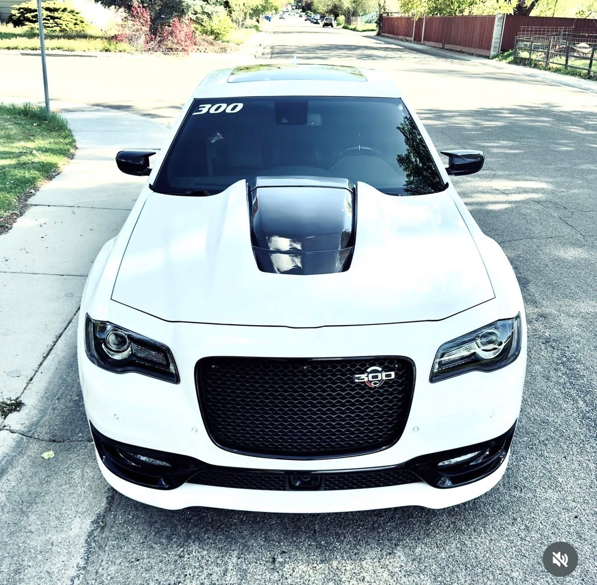 11-23 Chrysler 300 ZR hood