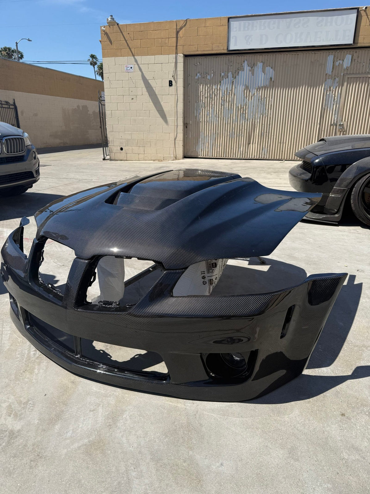 Pontiac G8 front clip combo (carbon fiber)