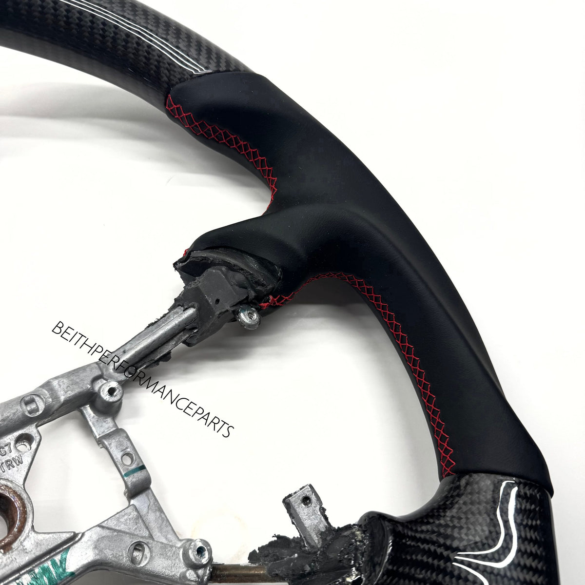 1994-2004 Ford Mustang Carbon Fiber Steering Wheel – Red Stitching & Red Stripe
