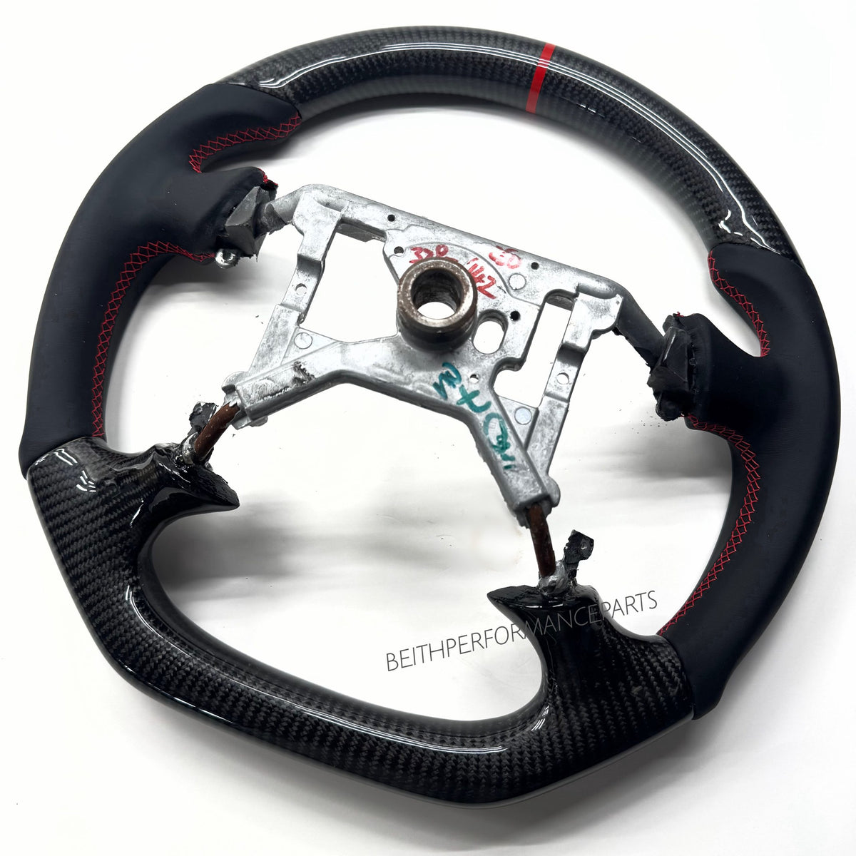 1994-2004 Ford Mustang Carbon Fiber Steering Wheel – Red Stitching & Red Stripe