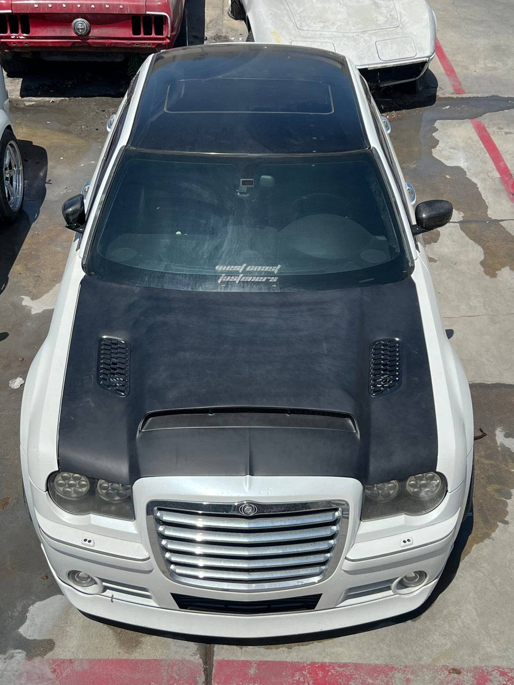 05-10 Chrysler 300 demon V2 style hood