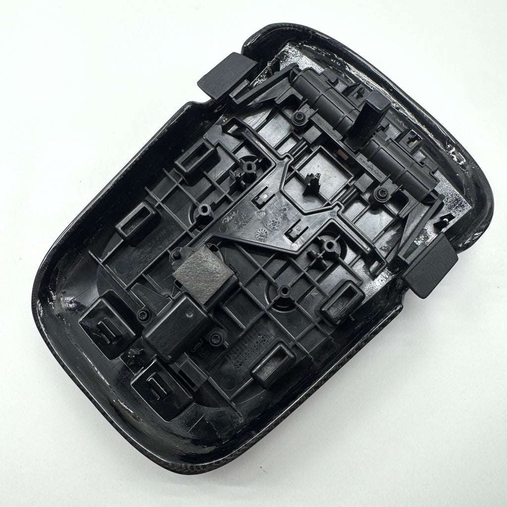 2015+ Ford Mustang – Carbon Center Armrest Lid