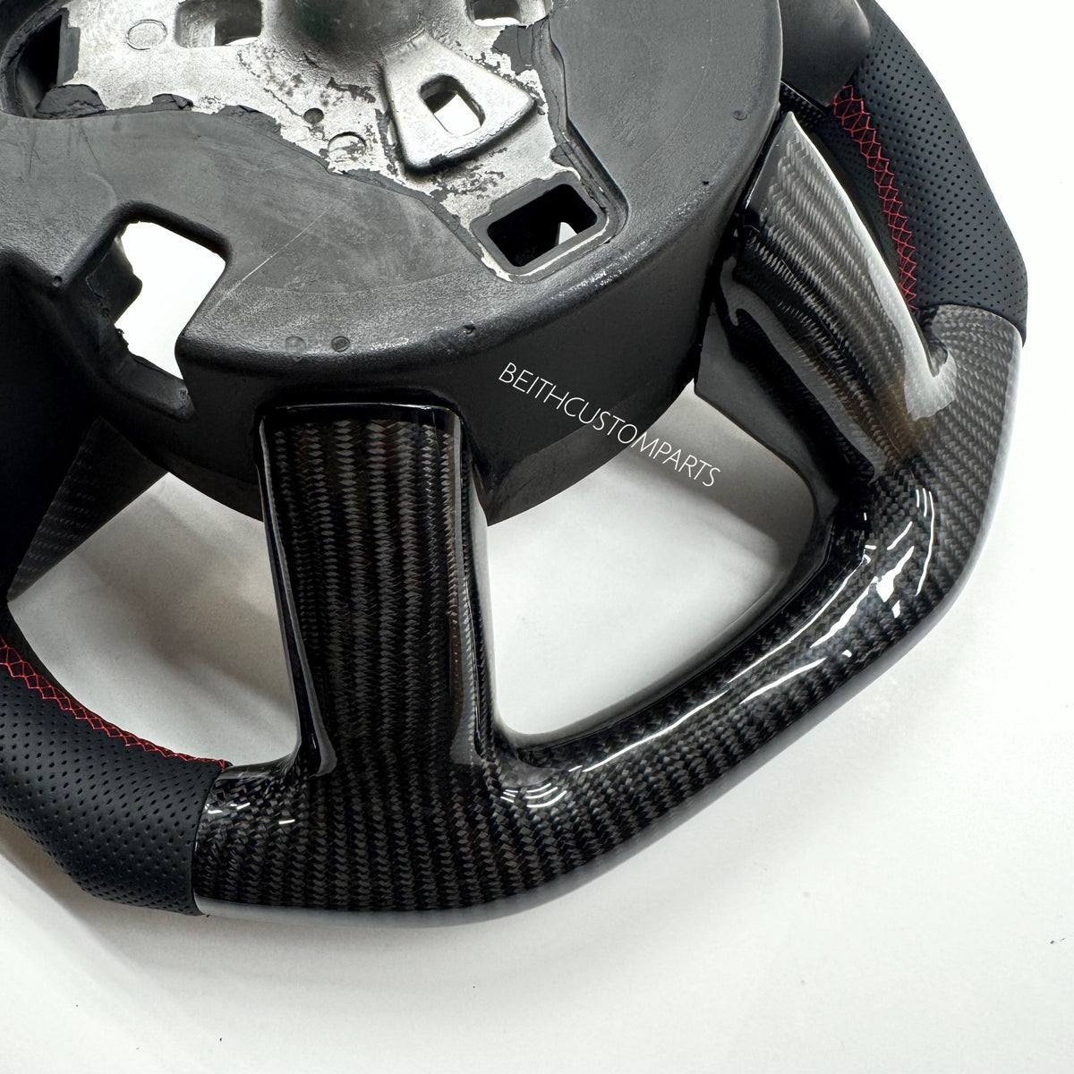 2008-2010 Jeep Cherokee SRT – Carbon – Red Stitching