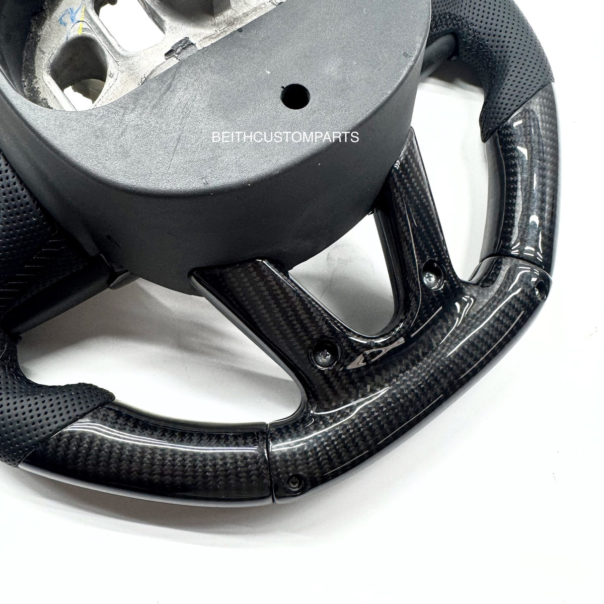 2014+ Jeep SRT / 2015+ Hellcat – Carbon – Black Stitching