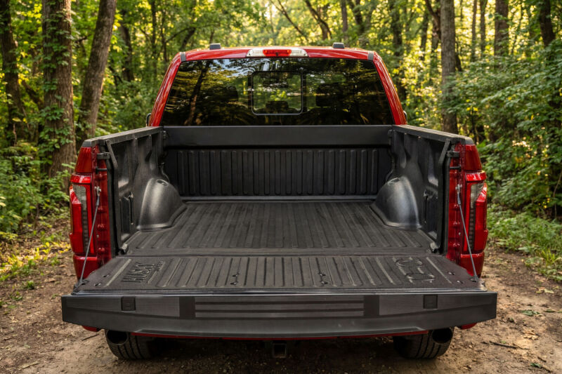 Husky Liners 19-26 Chevrolet Silverado/GMC Sierra 1500 69.9in Bed Freedom Bed Liner - Black