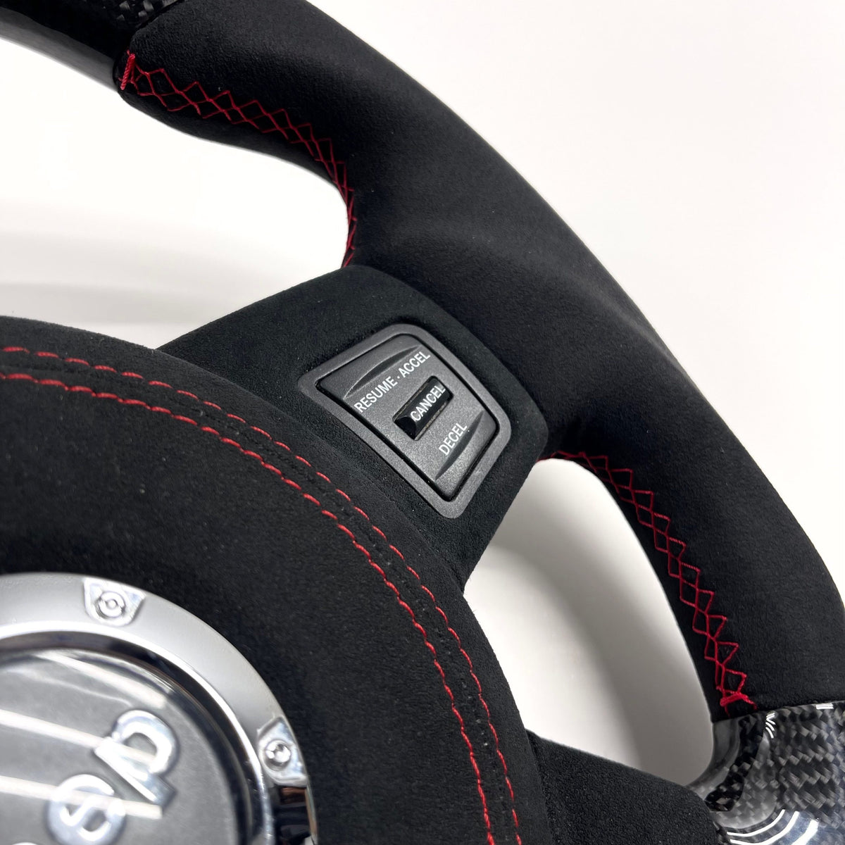 2006-2007 Jeep Grand Cherokee SRT-8 Carbon Fiber Steering Wheel - Alcantara image 3
