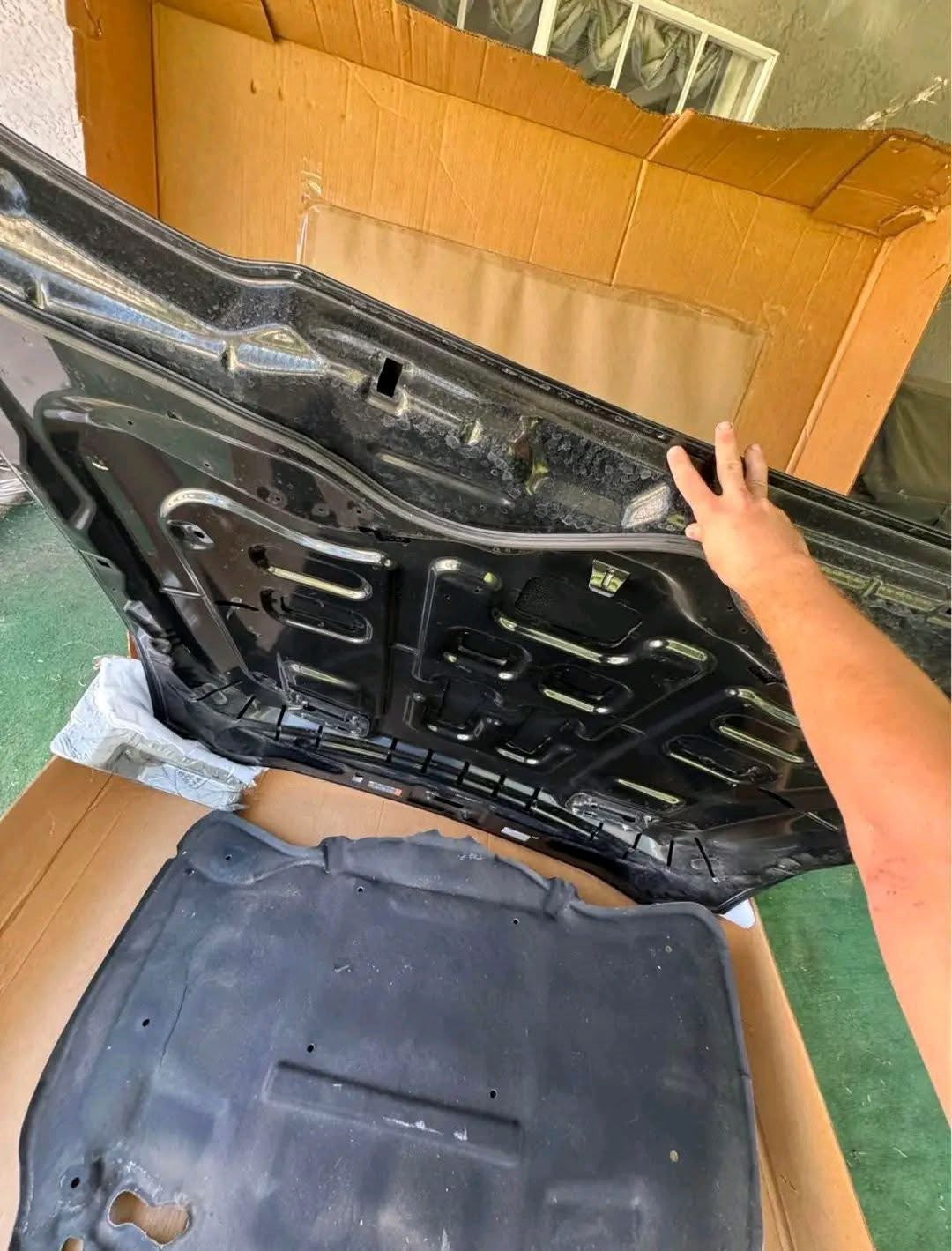 2024–2026 Ford Mustang Dark Horse Style Hood image 2