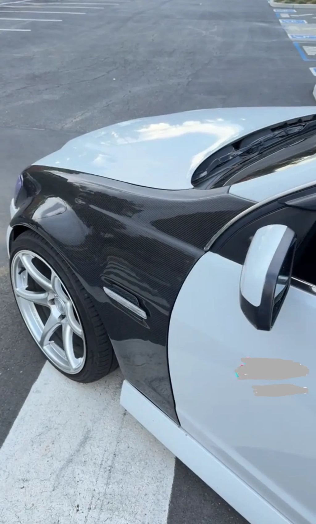 Pontiac G8 carbon fiber fenders