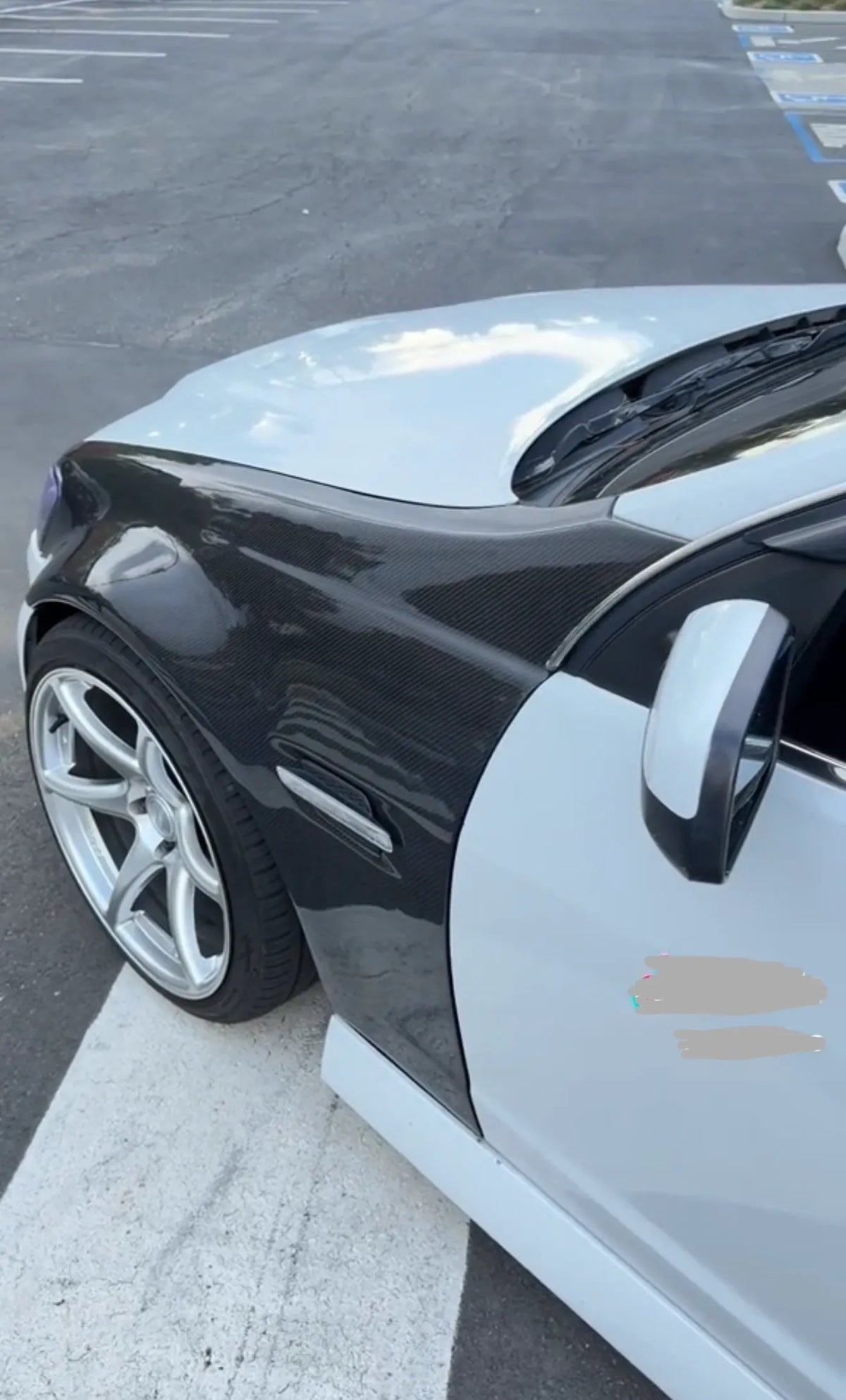 Pontiac G8 carbon fiber fenders