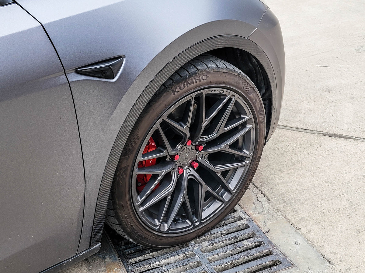 Tesla Model Y Carbon Fiber LG541 Front Arch Moldings - EXCLUSIVE